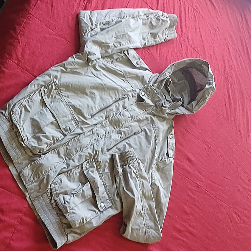 Mens  H & M hidden hood winbreaker jacket in excellent condition